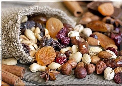 dried fruits and Mediterranean diet