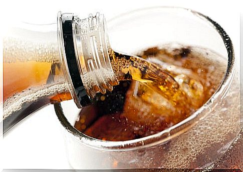 Soft drinks and bloating