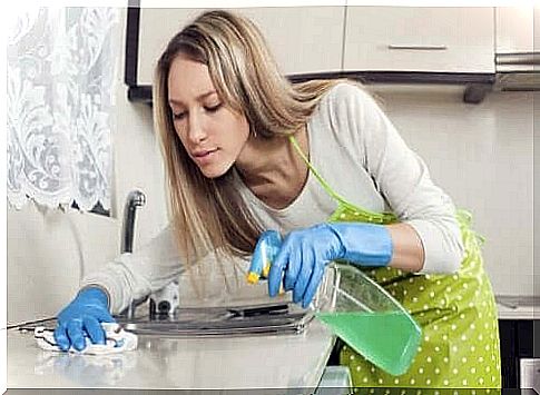 clean your worktop with glass cleaner