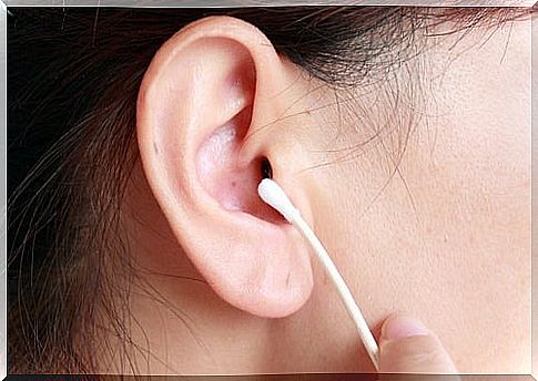 cotton swabs can bring ear infections