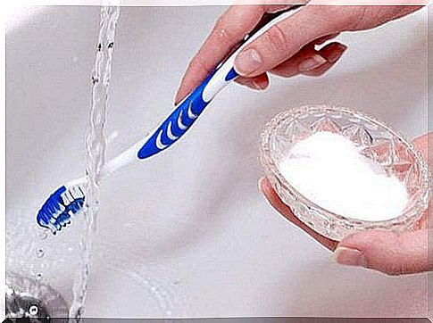 Baking soda removes tartar from teeth