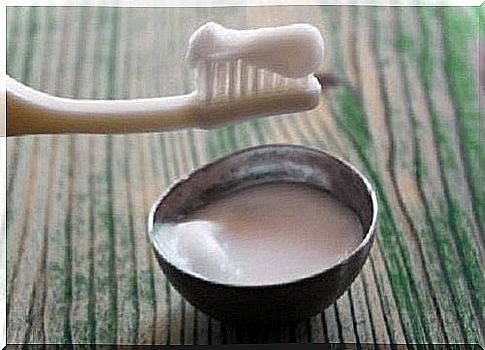 Homemade toothpaste removes tartar from teeth